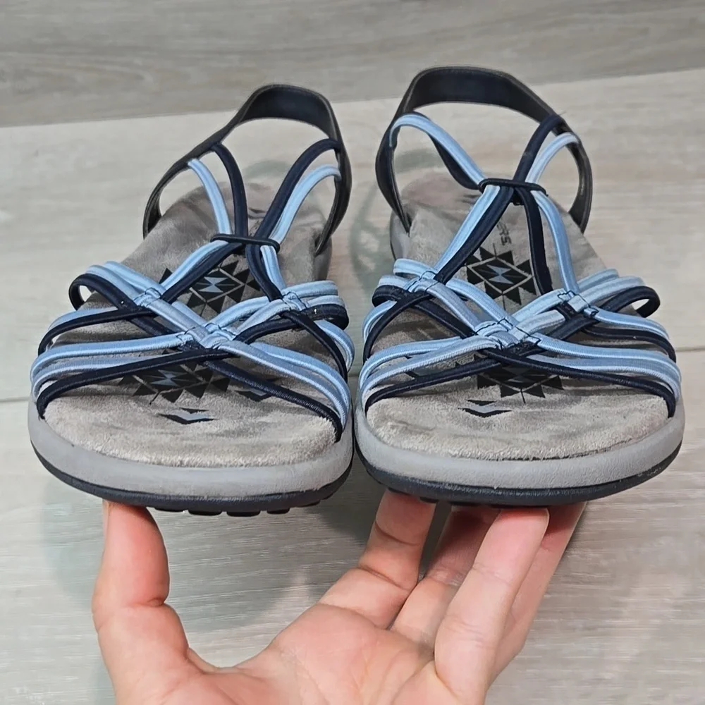 Skechers Womens Reggae Memory Foam Sandals Strappy shoes sz 9